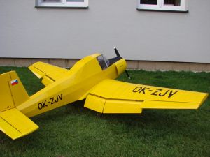 Zlín Z-37 Čmelák 2600mm